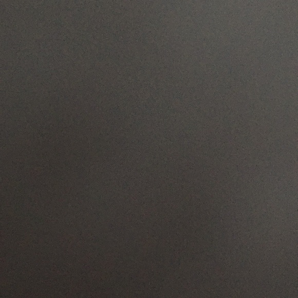 Meet your Posher, Quinn - Picture 1 of 1